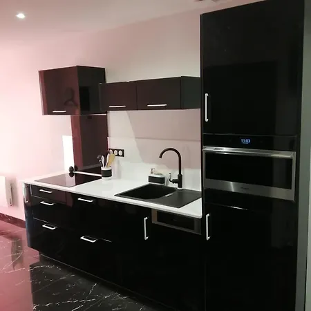 Le 68 - Hyper Centre - Sleep In *